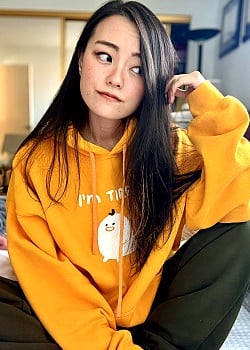 Jeannie Lee
